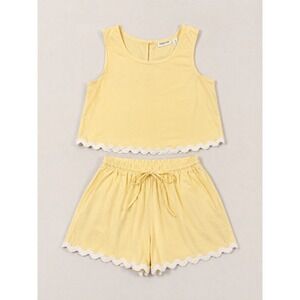 Midnight Sky Yellow Scalloped Ric Rac Crop Top and Shorts Set Small